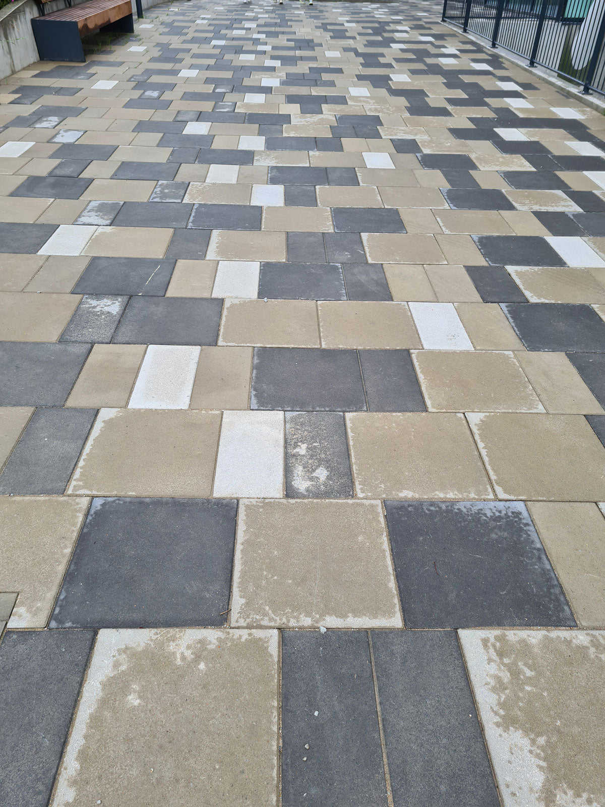 Roomalainen kivi 208x208x80 vaaleanharmaa/ ERÄ